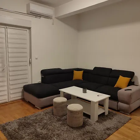 Ena * Bileća