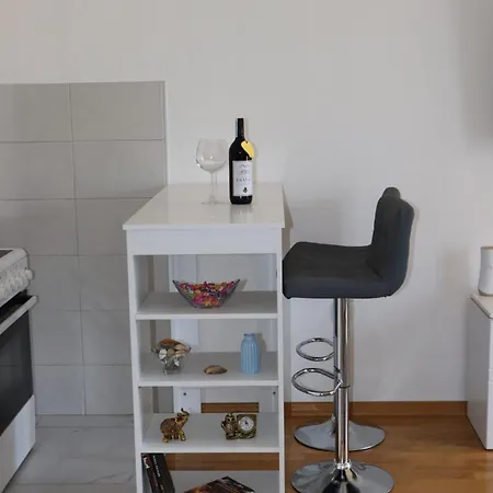 Ena * Bileća
